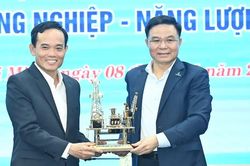 TPHCM xem Tập đoàn Công nghiệp - Năng lượng quốc gia Việt Nam là đối tác chiến lược