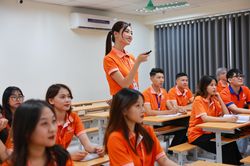 Lương của giảng viên đại học tăng thế nào từ 1/1/2026?