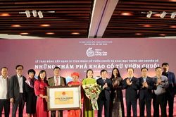 Khai mạc trưng bày chuyên đề 'Những khám phá khảo cổ từ Vườn Chuối'