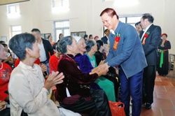 Chủ tịch UBND tỉnh Vương Quốc Tuấn dự Ngày hội Đại đoàn kết toàn dân tộc tại xã Tuấn Đạo