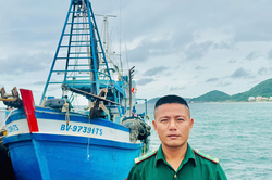 Chiến sĩ thành đồng: Dũng cảm cứu dân giữa biển dữ