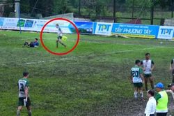 Cầu thủ STP Foods TP.HCM bị treo giò 3 trận vì mang ghế