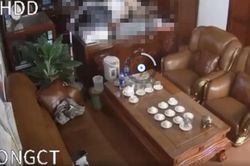 Truy tìm người phát tán clip người đàn ông lộ hình ảnh 'nhạy cảm tình ái' ở nơi nghi là trường học