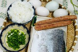 Món ngon ngày lạnh: Đừng chỉ rang thông thường, thử ngay cách làm cơm rang 'vét tủ lạnh' siêu ngon, lạ miệng