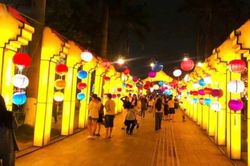 Bắc Ninh đề xuất mở tour 'Khám phá tâm linh về đêm' tại Quảng trường 3/2