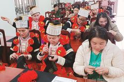 Dạy nghề cho nông dân