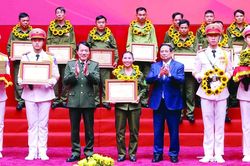 Bảo đảm an ninh, trật tự ở cơ sở: Lấy người dân làm chủ thể