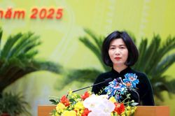 Phó Bí thư Thành ủy Phùng Thị Hồng Hà được bầu làm Chủ tịch HĐND TP Hà Nội khóa XVI