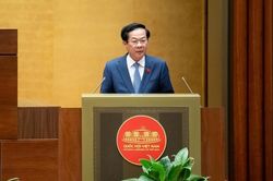 Tân Bộ trưởng Nội vụ giải trình về sử dụng viên chức theo vị trí việc làm