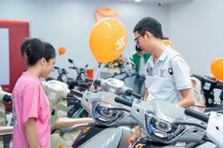 Yadea Plus Phạm Hùng tung ưu đãi mua 1 được 2