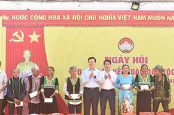 Phó Thủ tướng Mai Văn Chính dự ngày hội đại đoàn kết toàn dân tộc tại xã Bắc Khánh Vĩnh, Khánh Hòa