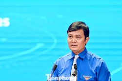Bí thư thứ nhất T.Ư Đoàn: Tuổi trẻ Nghệ An làm rạng danh quê hương bằng những việc làm thiết thực
