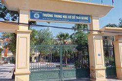 Hà Nội: Nguyên hiệu trưởng Trường THCS Tích Giang mắc nhiều sai phạm nhưng chỉ bị kiểm điểm