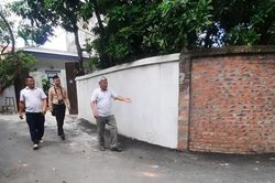 Nhân dân tự nguyện hiến đất mở rộng đường giao thông nông thôn