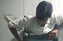 Đi ăn trộm lúc say rượu, người đàn ông mắc kẹt trong máy ATM