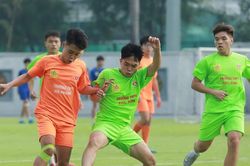 Hình ảnh loạt trận 8h30 sáng 16-11