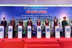 Chủ tịch UBND thành phố Đà Nẵng dự Lễ khởi công Trường phổ thông nội trú liên cấp Tiểu học-Trung học cơ sở xã A Vương