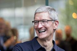 Apple ráo riết tìm người kế nhiệm Tim Cook