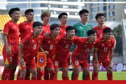 U22 Việt Nam thăm Gấu Trúc trước trận gặp U22 Hàn Quốc