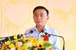 Thường trực Ban Bí thư Trần Cẩm Tú dự Ngày hội Đại đoàn kết toàn dân tộc tại hai thôn Hồ Sen và Ngòi Lẻn