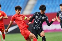 U22 Hàn Quốc thua 0-2 Trung Quốc, U22 Việt Nam lợi thế