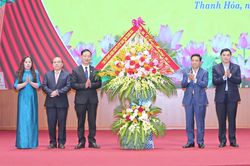 Lãnh đạo tỉnh gặp mặt nhà giáo, học sinh, sinh viên tiêu biểu nhân Ngày Nhà giáo Việt Nam 20/11