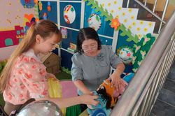 Những nhà giáo khéo làm dân vận