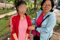 Kip thời ngăn chặn một trường hợp có ý định quyên sinh trên cầu Long Biên