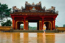 Huế và nhiều địa phương cho học sinh nghỉ học vì mưa lớn, nước sông dâng cao