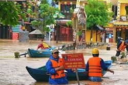 Chuẩn bị sẵn sàng lực lượng, phương tiện ứng phó khẩn cấp cho các vùng ngập sâu tại Trung Bộ