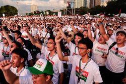 650.000 người Philippines xuống đường biểu tình