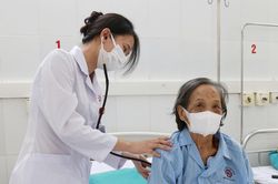 Cảnh báo những rủi ro sức khỏe tiết giao mùa