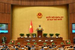 Đại biểu Quốc hội đoàn Nghệ An thảo luận về ngưỡng chịu thuế đối với hộ, cá nhân kinh doanh