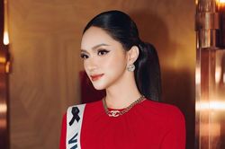 Chiến thắng đầu tiên của Hương Giang trước thềm bán kết Miss Universe 2025