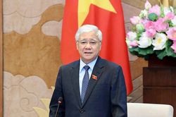 Phó Bí thư Thường trực Đảng ủy Quốc hội, Phó Chủ tịch Thường trực Quốc hội Đỗ Văn Chiến chủ trì cuộc làm việc về công tác Đảng