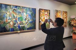 Tôn vinh giá trị di sản qua triển lãm 'Cội nguồn'