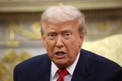 Tỷ lệ ủng hộ Tổng thống Trump giảm xuống mức thấp nhất từ đầu nhiệm kỳ