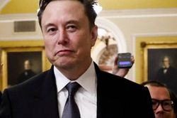 Elon Musk gửi thông điệp gay gắt đến Bill Gates