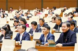 Đại biểu Quốc hội tỉnh Đồng Nai đóng góp nhiều ý kiến tâm huyết về tuyển dụng, chế độ đãi ngộ với giáo viên