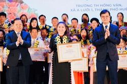 Nâng bước học trò giữa đại ngàn