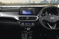 Trải nghiệm Hyundai Grand i10 bản SUV cỡ nhỏ giá 174 triệu đồng đẹp long lanh, rẻ hơn Kia Morning, chỉ như Honda SH bán ở Ấn Độ