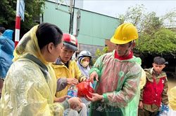 Gia Lai quyết tâm không để người dân vùng lũ bị thiếu đói