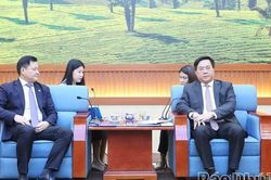Chủ tịch UBND tỉnh Trần Duy Đông làm việc với Tập đoàn Xây dựng Thái Bình Dương