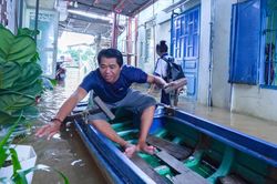 Mực nước sông Đồng Nai dâng cao, cảnh báo ngập lụt ở nhiều xã phường