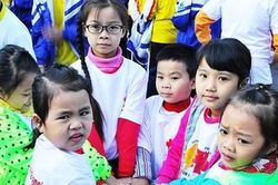 Mục tiêu đến năm 2030: Hà Nội đặt chỉ tiêu tuổi thọ trung bình 77 tuổi, duy trì mức sinh thay thế và chiều cao nam giới đạt 169 cm