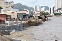 Thời tiết ngày 22/11: Miền Trung - Tây Nguyên vẫn ngập lụt kéo dài, cảnh báo nguy cơ lũ quét, sạt lở đất