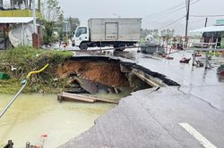 Còn 19 vị trí trên các tuyến quốc lộ bị tắc đường, ngập nước