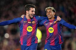 Trở lại Camp Nou sau hơn 900 ngày, Barca thắng thuyết phục khi Yamal và Lewandowski tỏa sáng