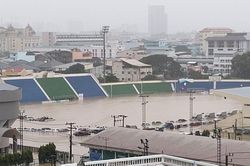 Sân tổ chức SEA Games 33 chìm trong lũ lụt