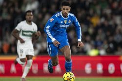 Bellingham giải cứu Real Madrid trong trận cầu có 4 bàn thắng và 1 thẻ đỏ